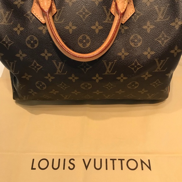 Louis Vuitton Handbags - LOUIS VUITTON 🎉Flash Sale🎉Speedy 35 AUTHENTIC